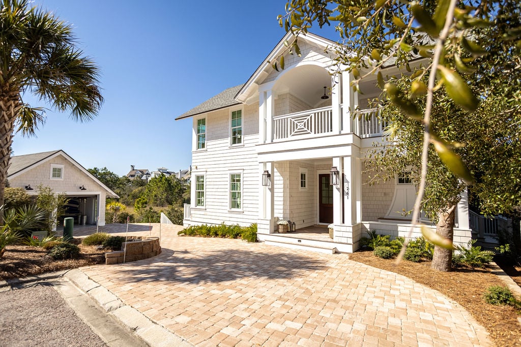 Front of the home. Driveway can park up to 4 vehicles!