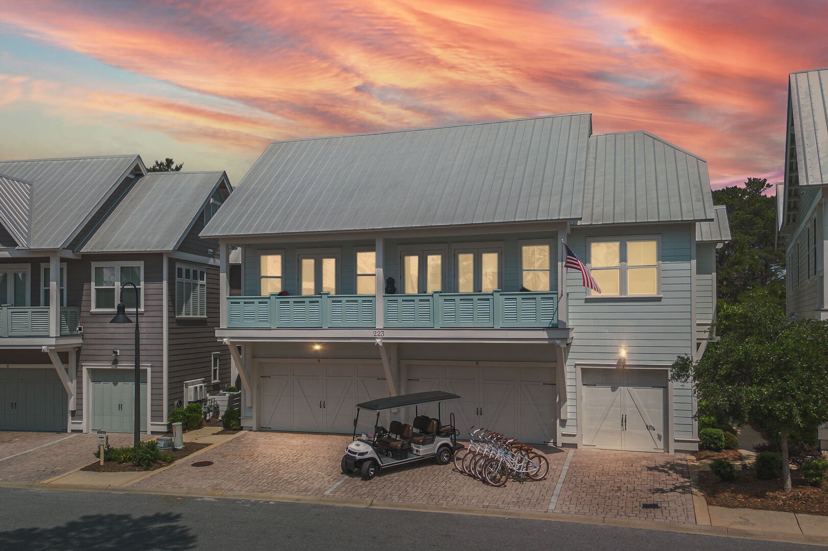 Home features a 6 seater golf cart and 6 adult bikes!