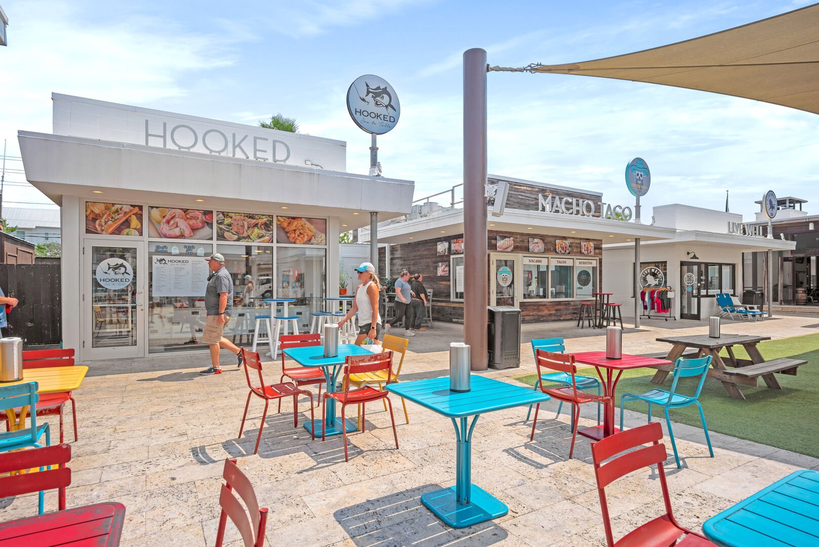 The Big Chill is right across the street for tons of dining options!