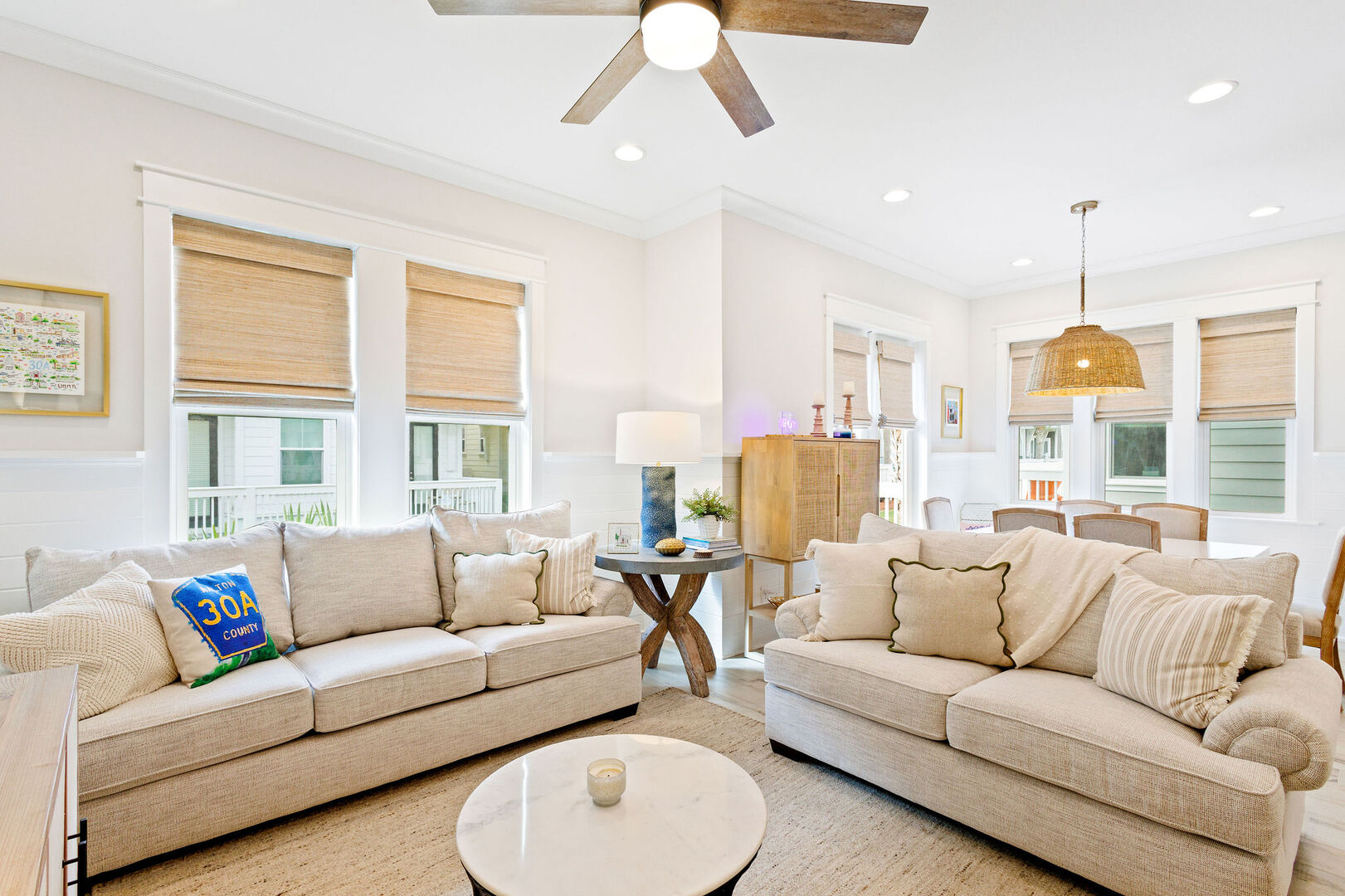 Living features plenty of seating for all.