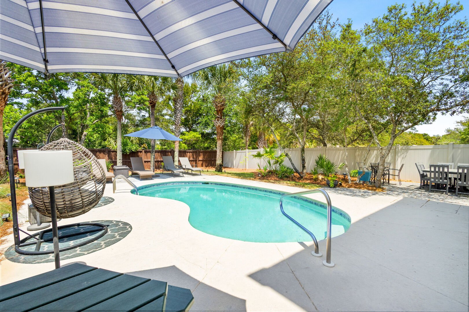 Welcome to '30a Shell Yeah' by Stay on 30a! Private backyard oasis.