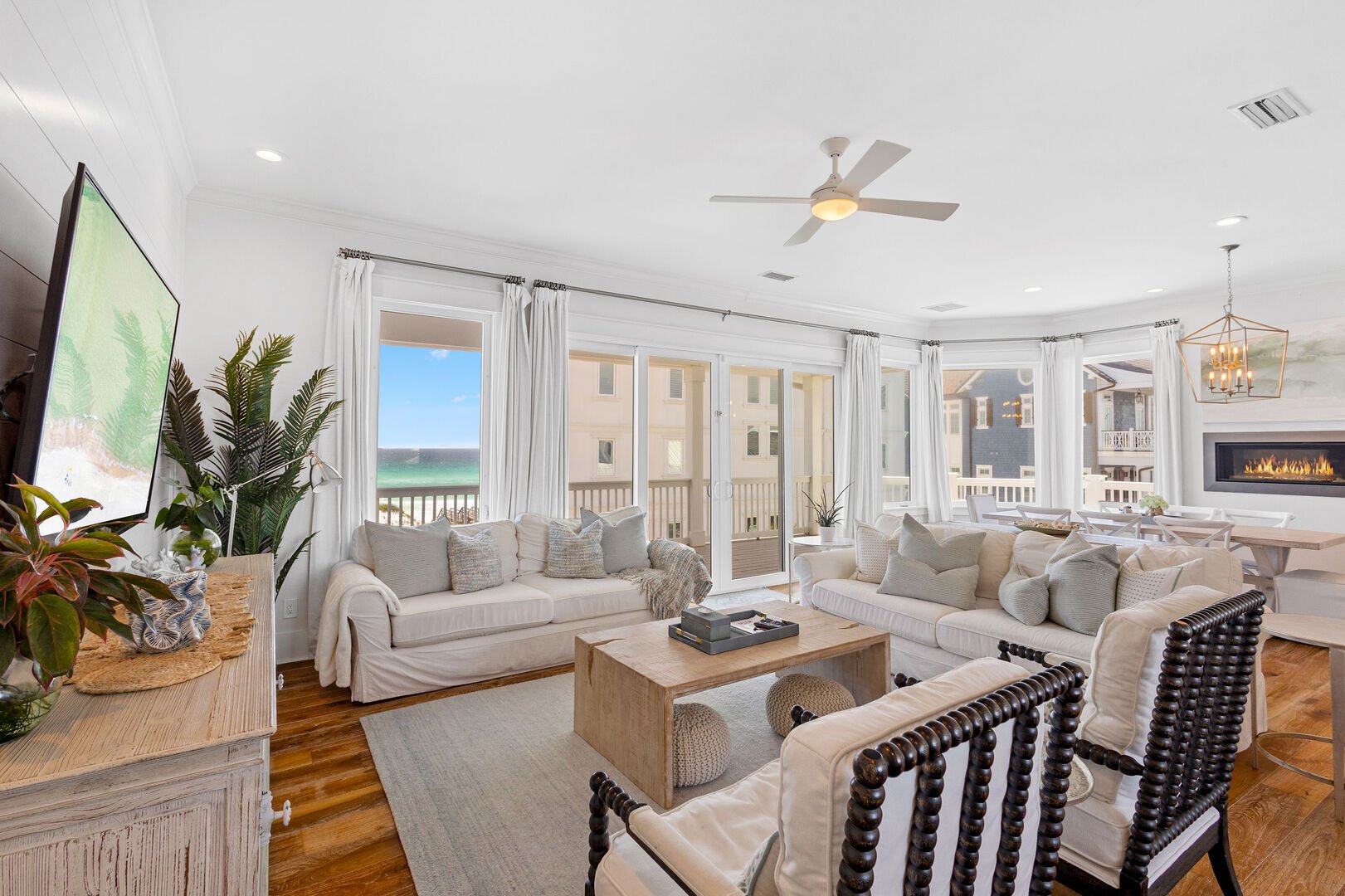 Third floor open concept living space with gulf views!