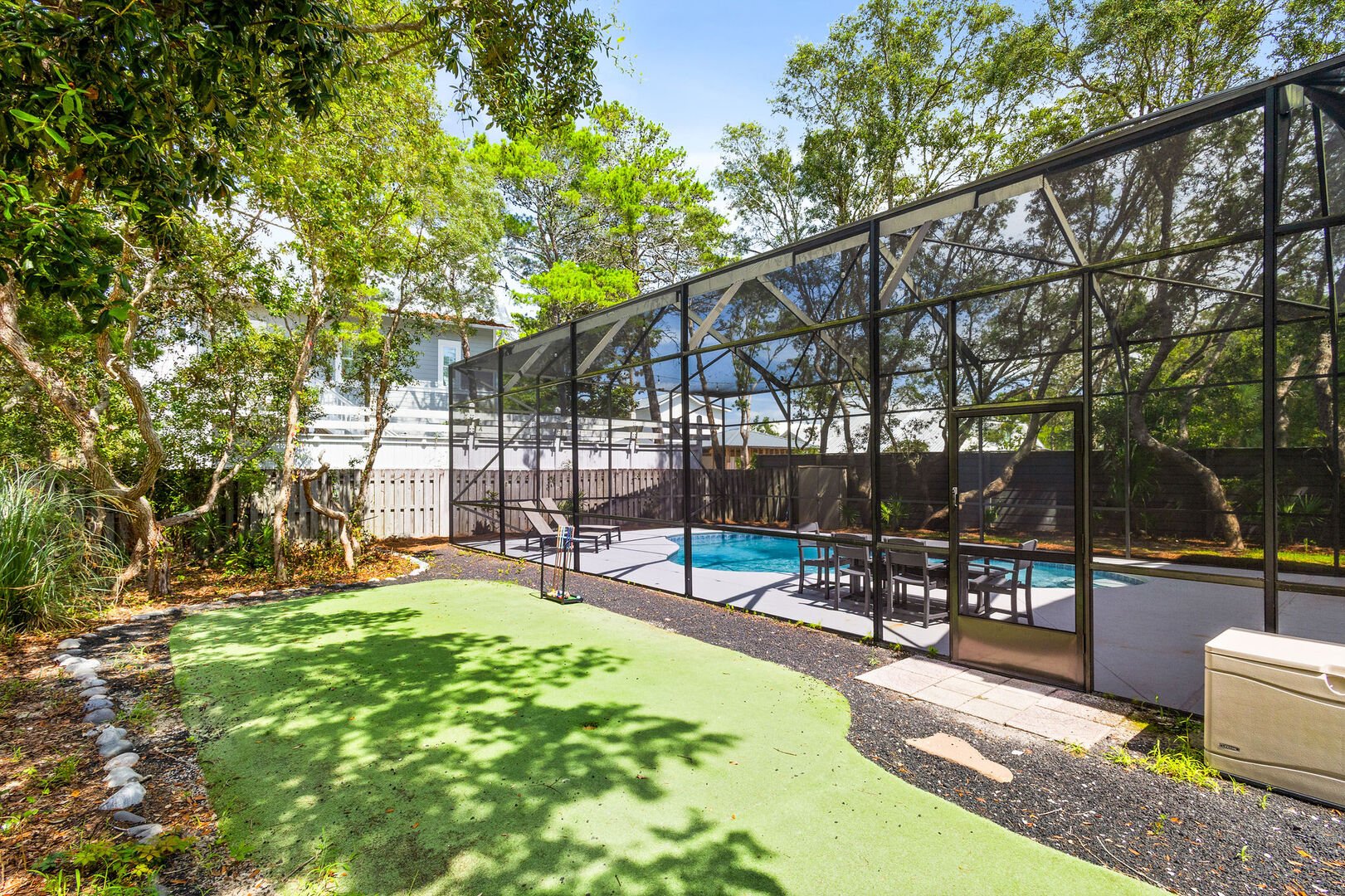 Putting green for your use.