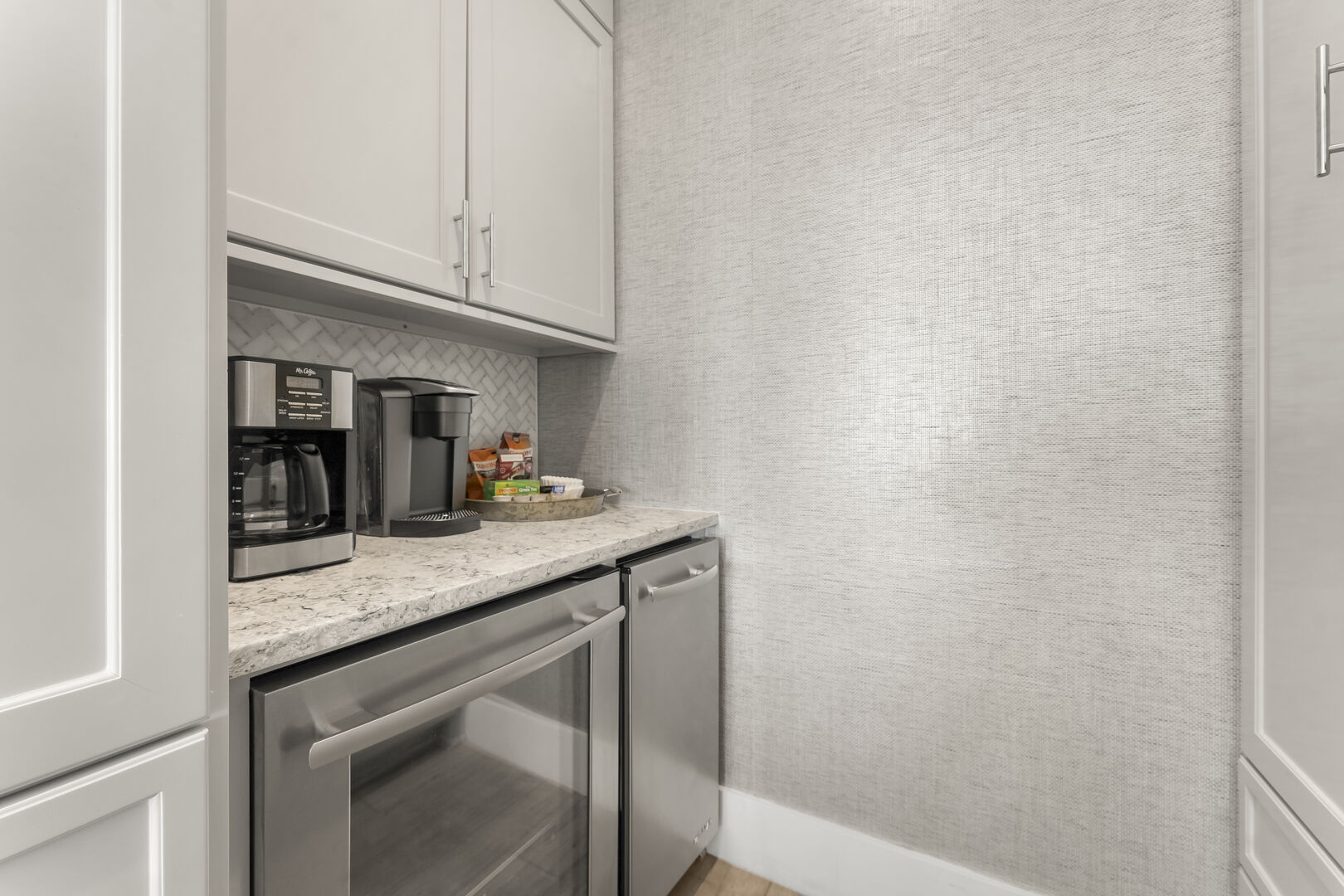 Kitchen features a butler's pantry.