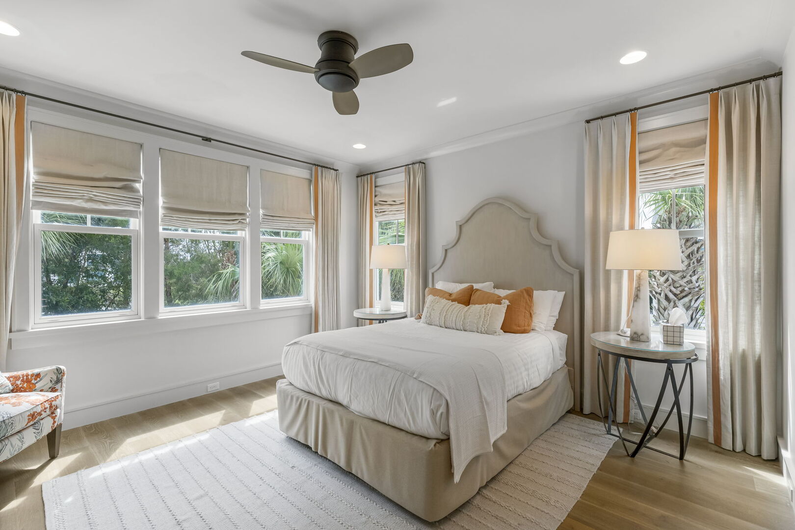 Bedroom #2 features queen bed, with ensuite & smart tv.