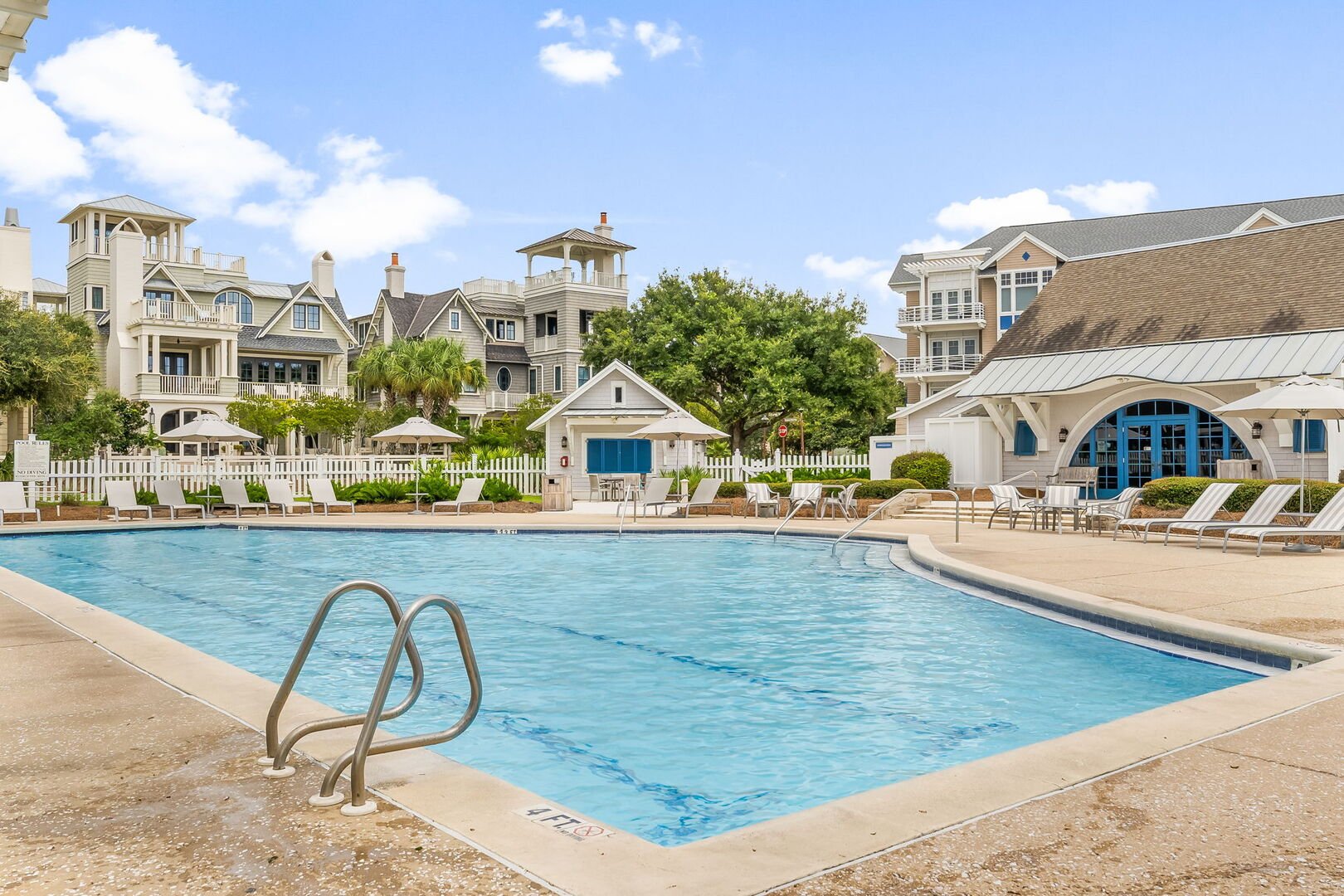 WaterSound community pool & pool house.