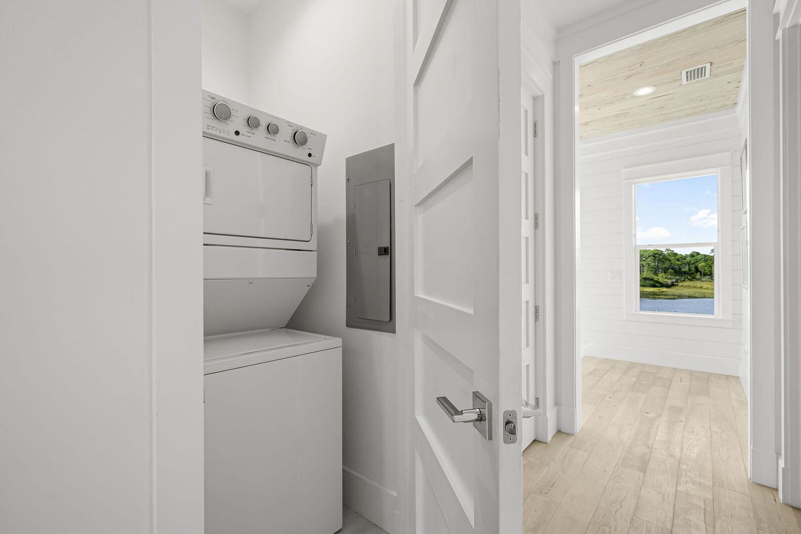 3rd floor secondary laundry room.