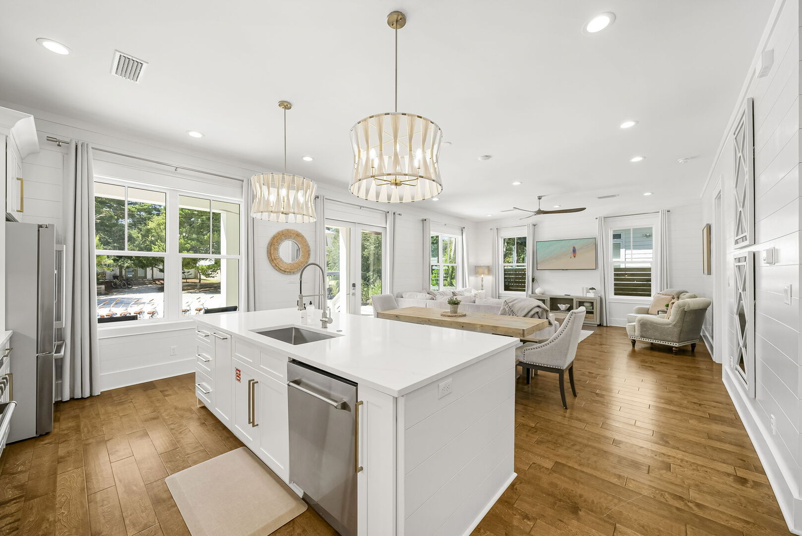 Large island seating for 4.