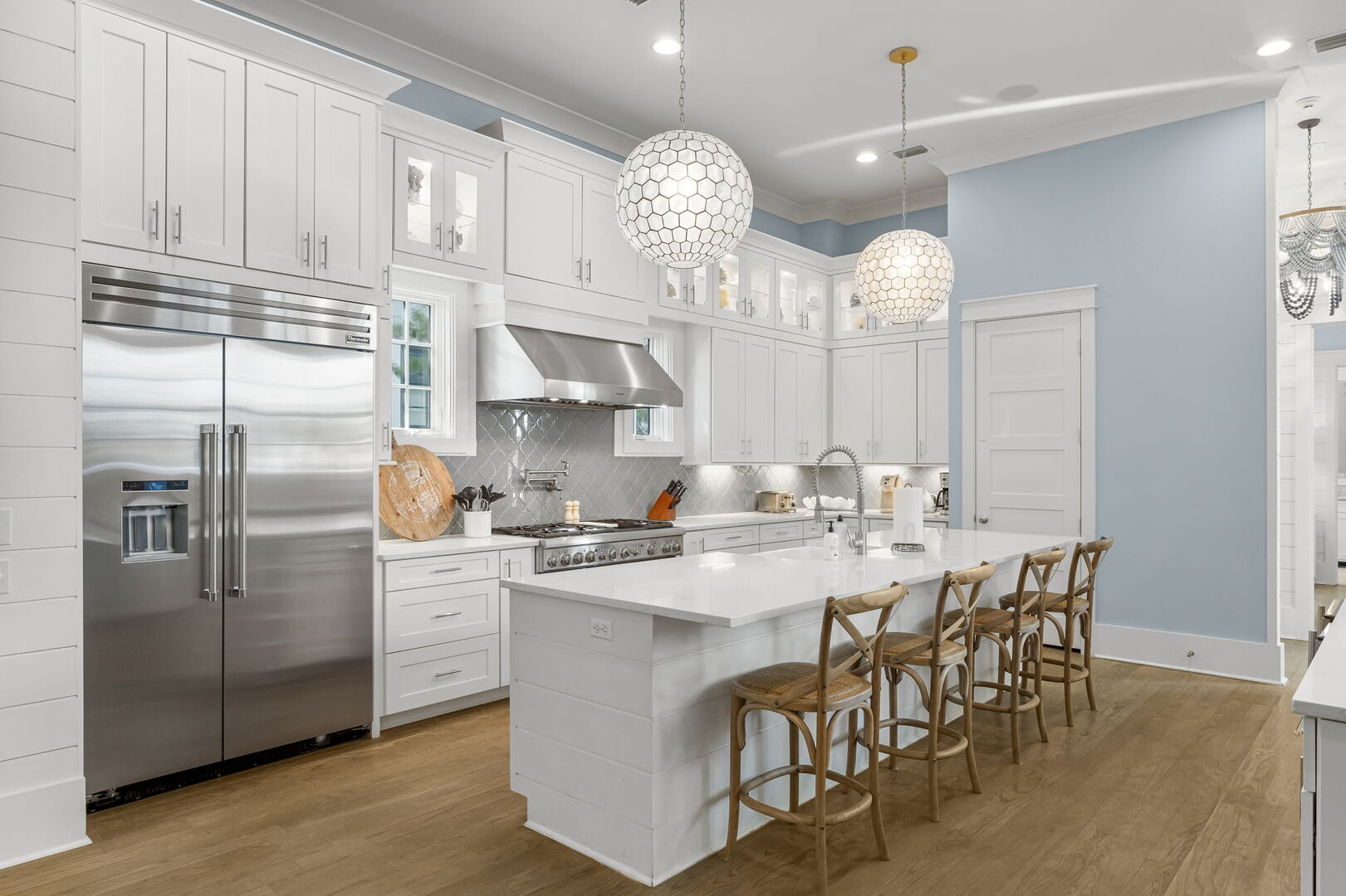 Kitchen island with seating for 4.