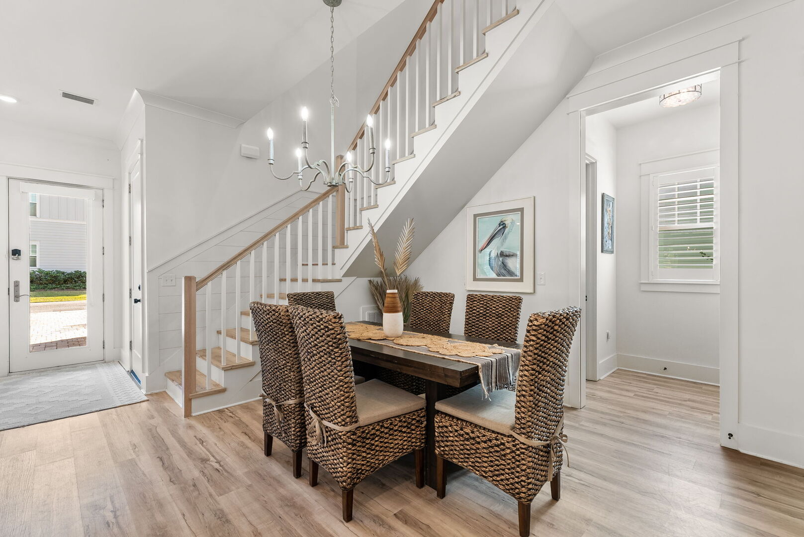 Dining seating for 6