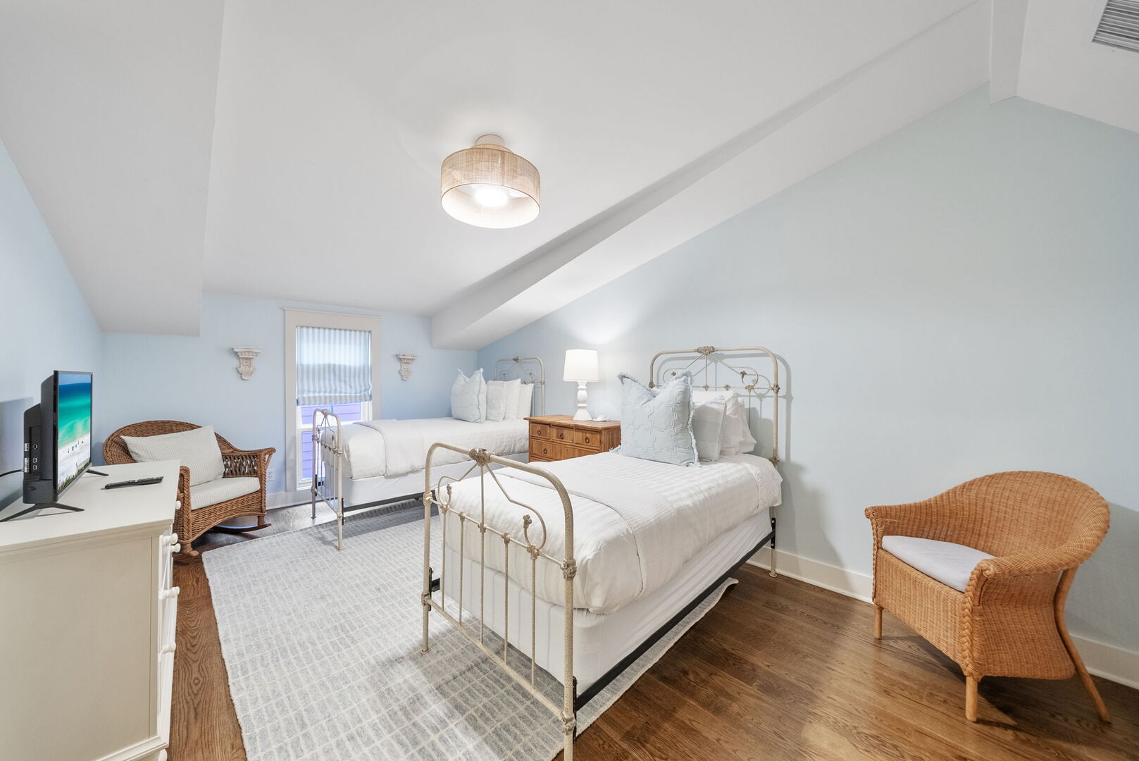 Bedroom #3 features a 2 Twin, with ensuite & smart tv.