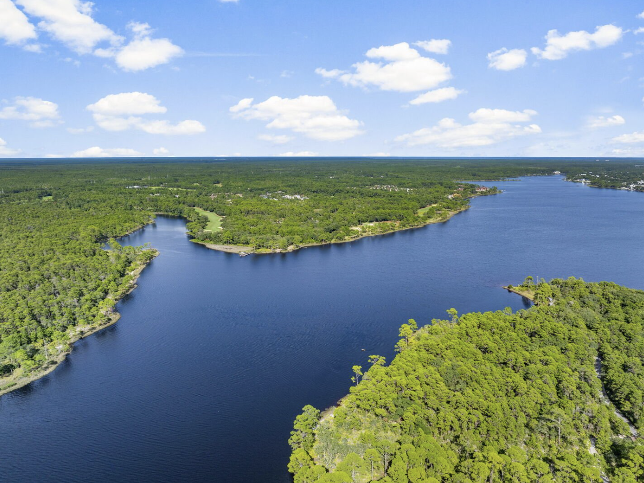 Boardwalk access to Powell Lake is just a 5 minute walk from the home! Bring your own paddle boards.